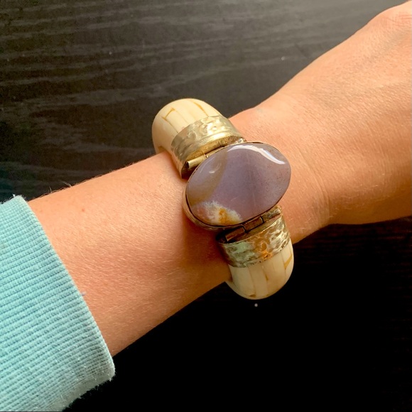 Vintage natural stone & Buffalo bone copper bangle - Picture 2 of 8
